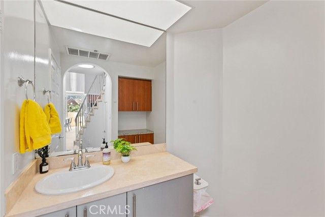 620 S Gramercy Place 412, Los Angeles, CA 90005