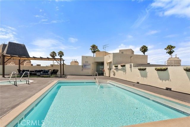 620 S Gramercy Place 412, Los Angeles, CA 90005