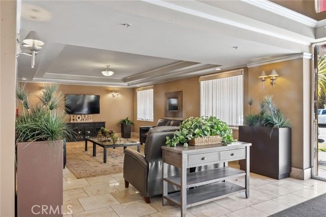 620 S Gramercy Place 412, Los Angeles, CA 90005