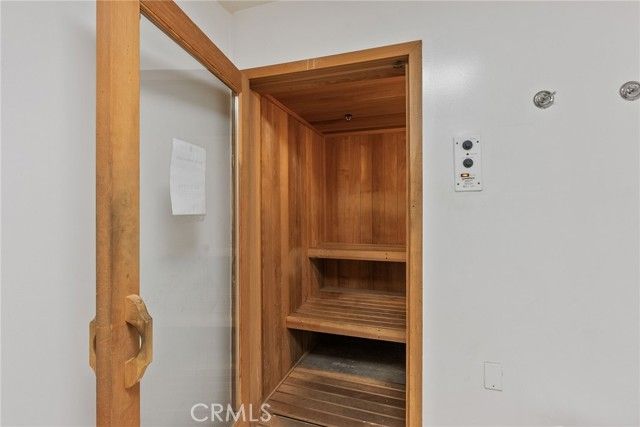 620 S Gramercy Place 412, Los Angeles, CA 90005