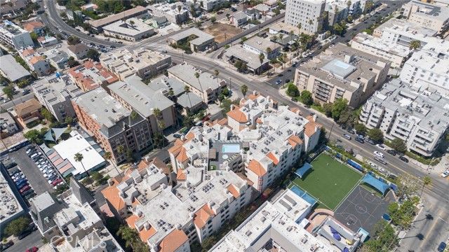 620 S Gramercy Place 412, Los Angeles, CA 90005