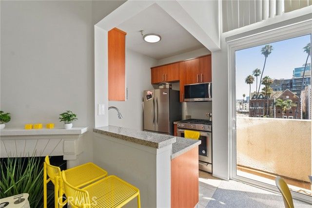 620 S Gramercy Place 412, Los Angeles, CA 90005