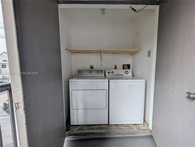 15067 SW 103rd Ter 14205, Miami, FL 33196