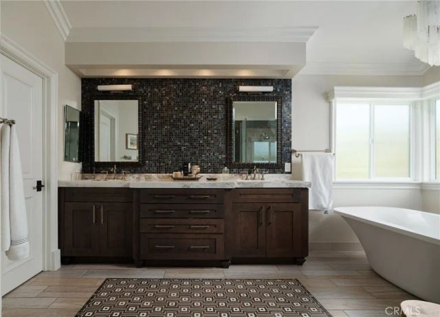 28871 Walnut Grove, Mission Viejo, CA 92692