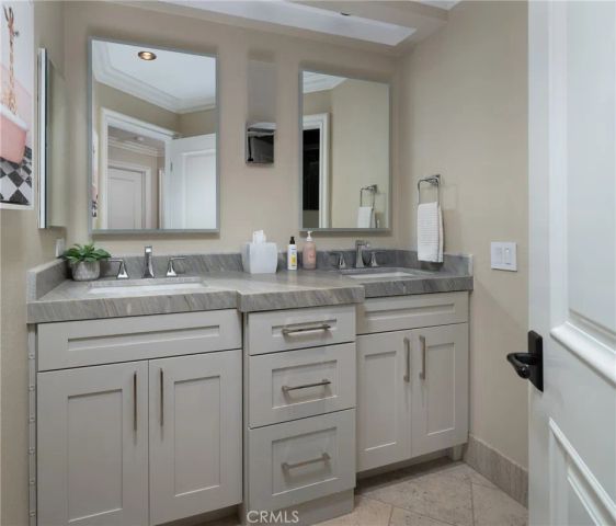 28871 Walnut Grove, Mission Viejo, CA 92692