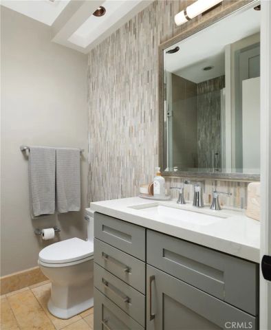 28871 Walnut Grove, Mission Viejo, CA 92692