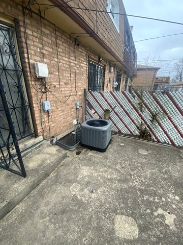 9620 S Halsted Street B, Chicago, IL 60628