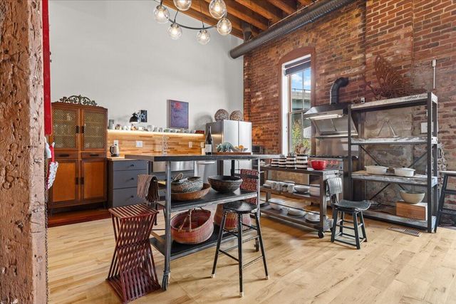 141 Norfolk AVE, Roanoke, VA 24011