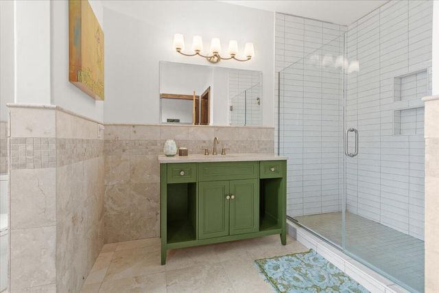 141 Norfolk AVE, Roanoke, VA 24011