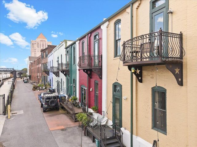 141 Norfolk AVE, Roanoke, VA 24011