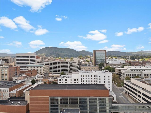 141 Norfolk AVE, Roanoke, VA 24011