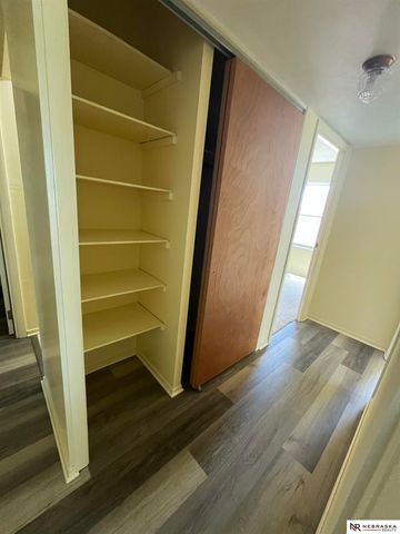 7623 S 42nd Street, Bellevue, NE 68147