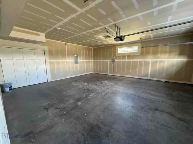 5502 Snowbrite Street, Bozeman, MT 59718