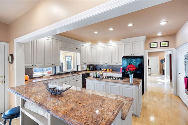 18 Rim Rock Road, Russellville, AR 72802