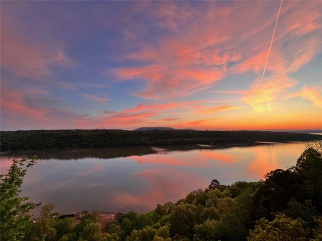 18 Rim Rock Road, Russellville, AR 72802