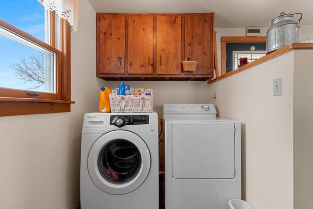 W1654 HOLY HILL ROAD, Cecil, WI 54111