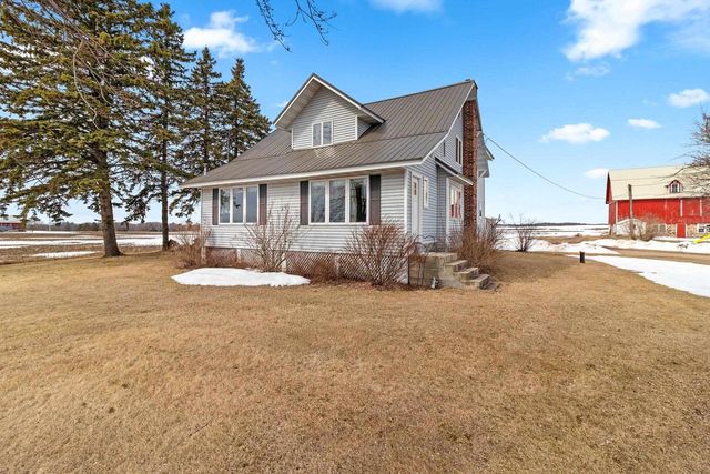 W1654 HOLY HILL ROAD, Cecil, WI 54111