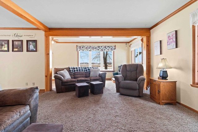 W1654 HOLY HILL ROAD, Cecil, WI 54111