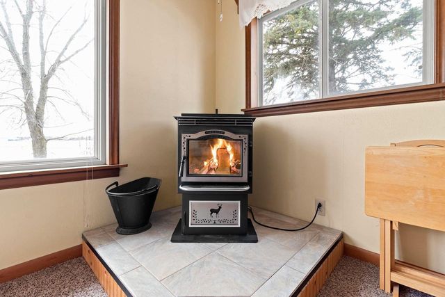 W1654 HOLY HILL ROAD, Cecil, WI 54111