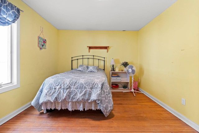 W1654 HOLY HILL ROAD, Cecil, WI 54111