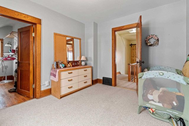 W1654 HOLY HILL ROAD, Cecil, WI 54111