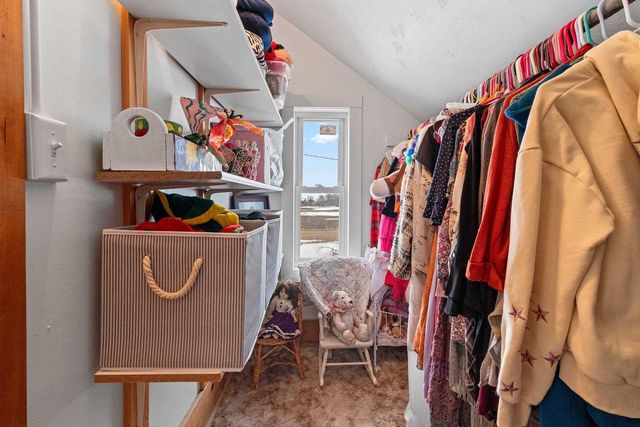 W1654 HOLY HILL ROAD, Cecil, WI 54111