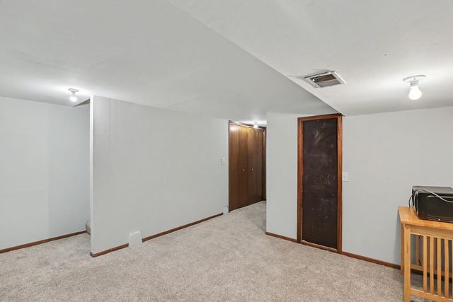 733 NW Greenwood Street 20, Ankeny, IA 50023