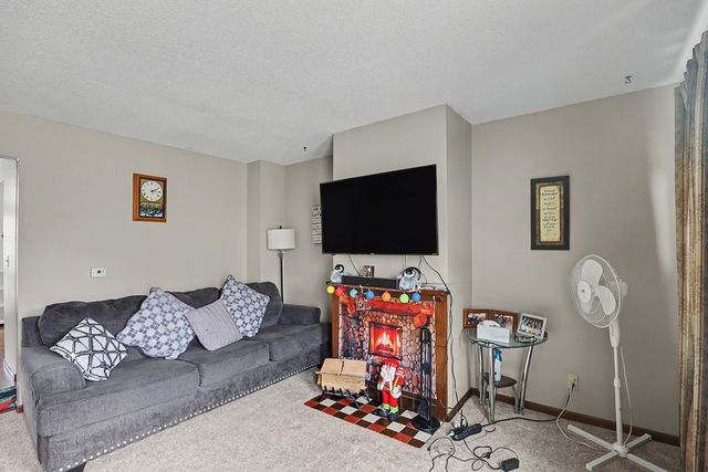733 NW Greenwood Street 20, Ankeny, IA 50023