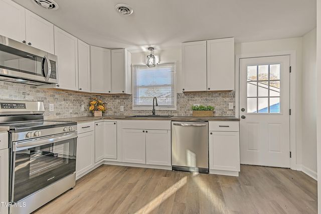 1118 Sevier Terrace Drive, Kingsport, TN 37660