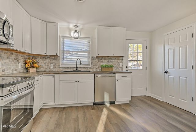 1118 Sevier Terrace Drive, Kingsport, TN 37660