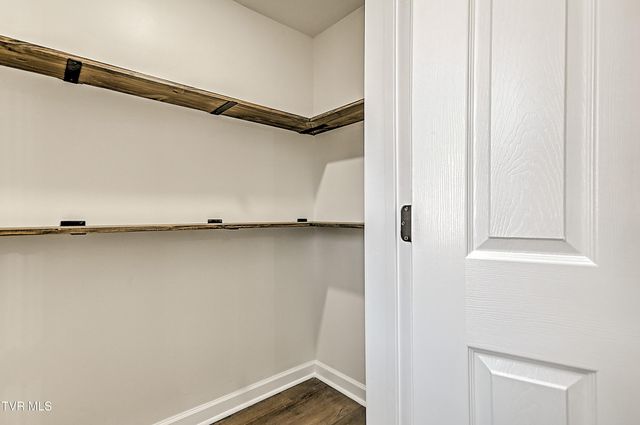 1118 Sevier Terrace Drive, Kingsport, TN 37660