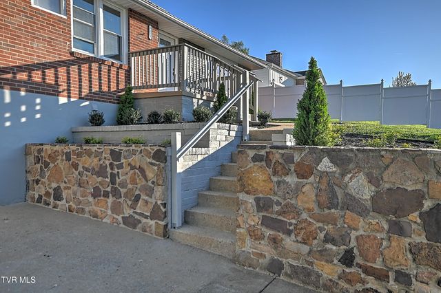 1118 Sevier Terrace Drive, Kingsport, TN 37660