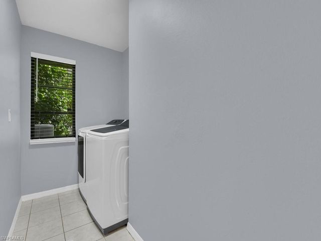 4809 13th AVE, Cape Coral, FL 33914