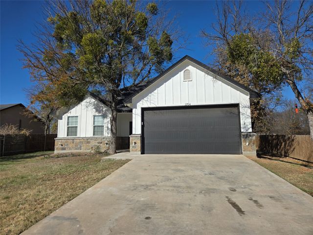 3704 Canyon Road, Granbury, TX 76049