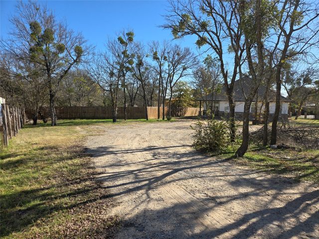 3704 Canyon Road, Granbury, TX 76049