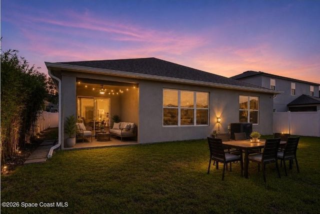 947 Corbin Circle SW, Palm Bay, FL 32908