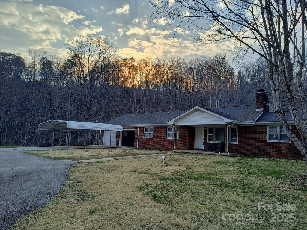 358 Carson Elliott Drive, Marion, NC 28752