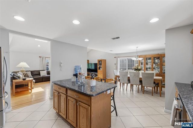 88 Avenue A, Lodi, NJ 07644