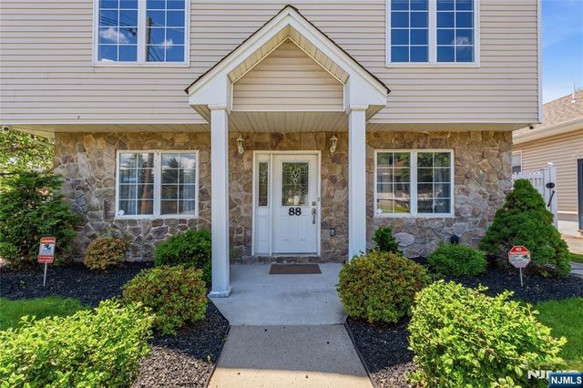 88 Avenue A, Lodi, NJ 07644