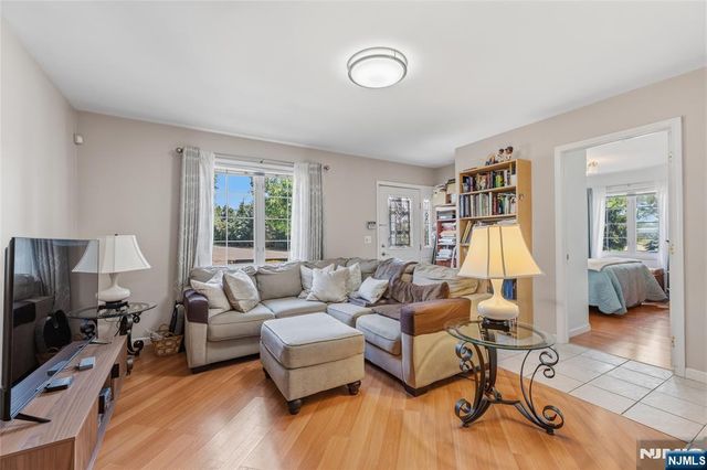 88 Avenue A, Lodi, NJ 07644