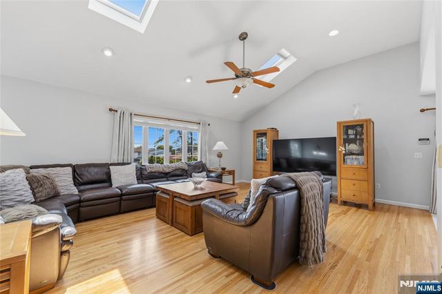 88 Avenue A, Lodi, NJ 07644