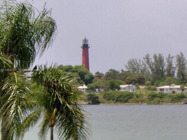 851 Saturn Street D, Jupiter, FL 33477