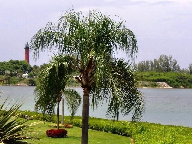 851 Saturn Street D, Jupiter, FL 33477