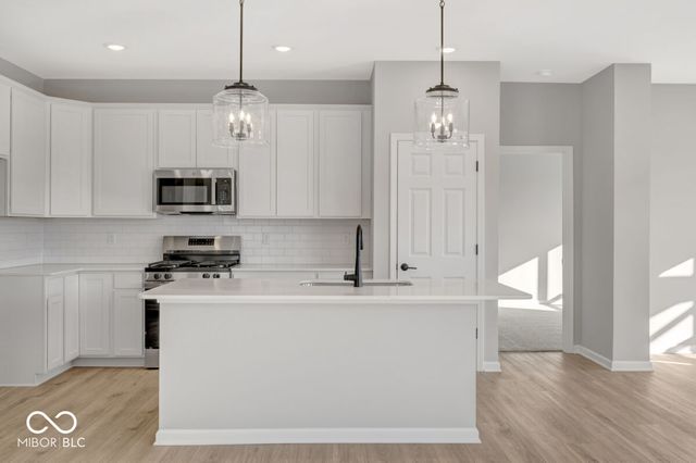 10609 Mangrove Drive, Indianapolis, IN 46239