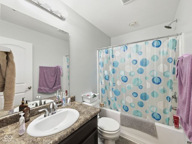 2870 Avebury Way, Brownsburg, IN 46112