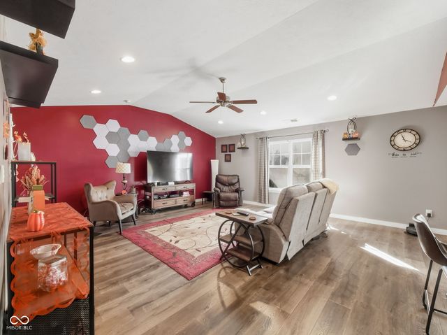 2870 Avebury Way, Brownsburg, IN 46112