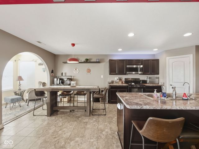 2870 Avebury Way, Brownsburg, IN 46112