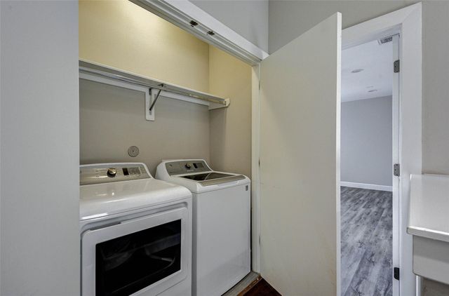 607 Sydnor Street, Houston, TX 77020