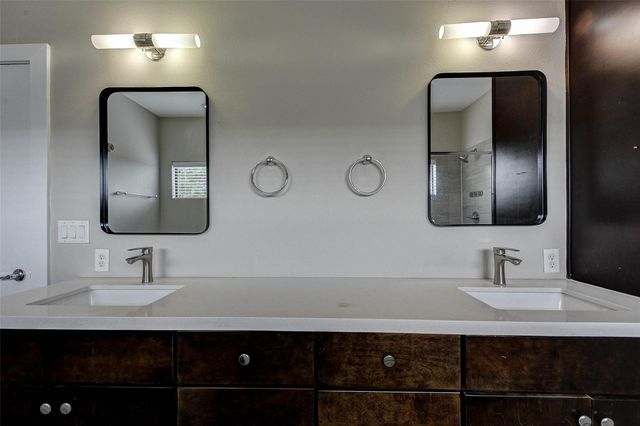 607 Sydnor Street, Houston, TX 77020