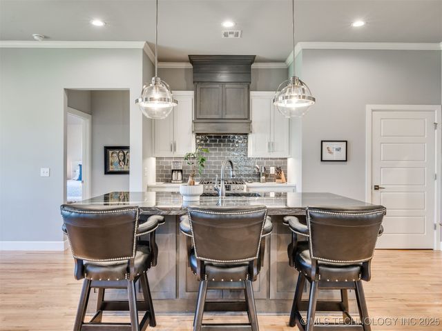 12451 S 75th Avenue E, Bixby, OK 74008